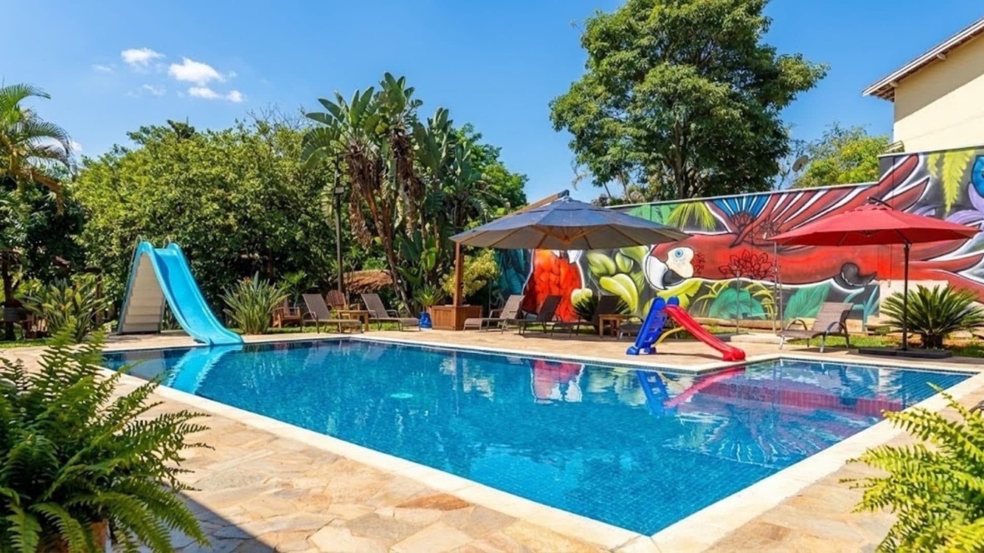 Piscina da Chácara Santa Luzia, em Tietê (SP), anunciada no Alugue Sempre