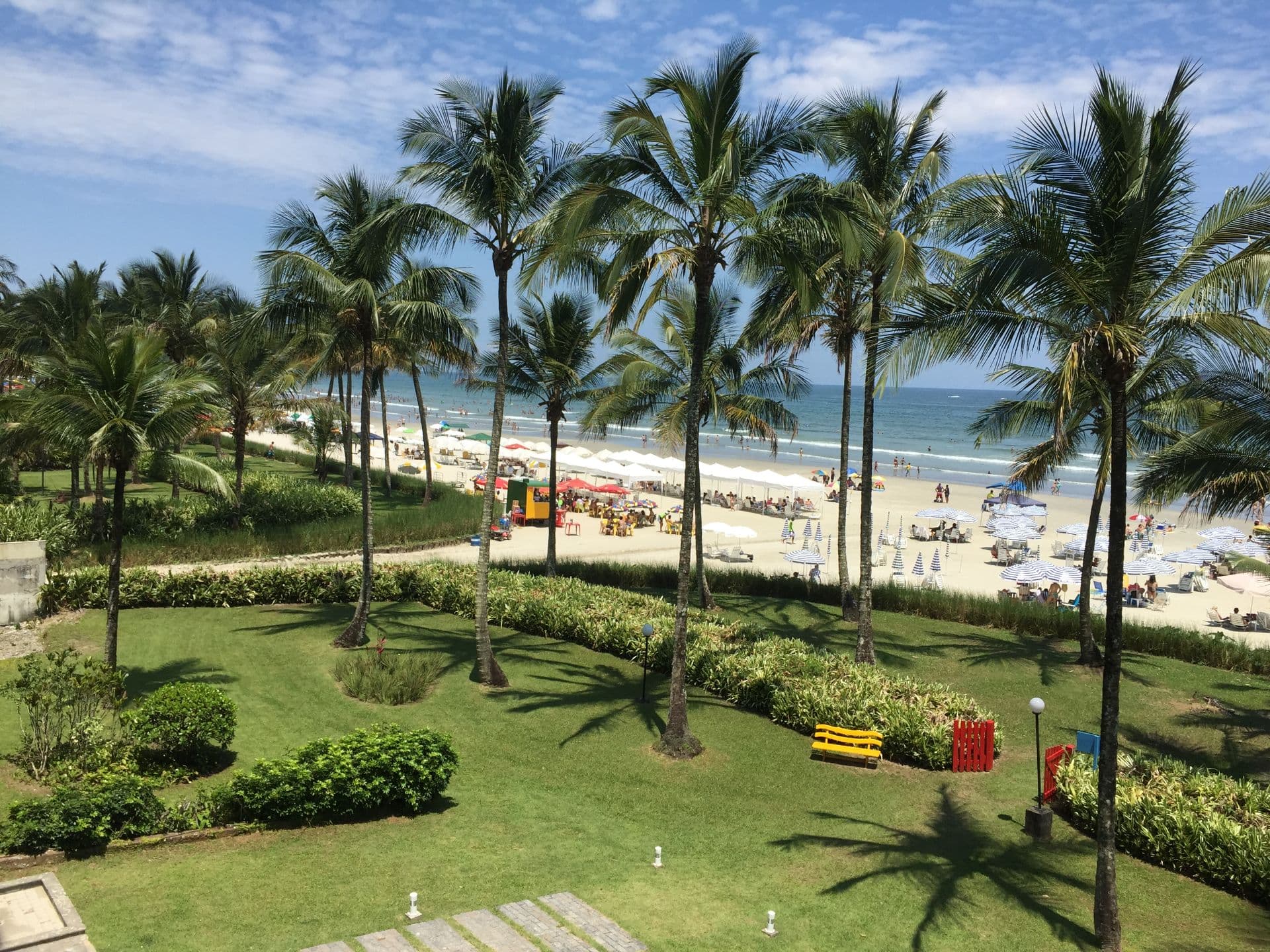 RIVIERA: Frente à Praia, Vista ao Mar, 3+1Dorms, 3Banh, 2 Gar, Varanda Gourmet, até 8Hósp