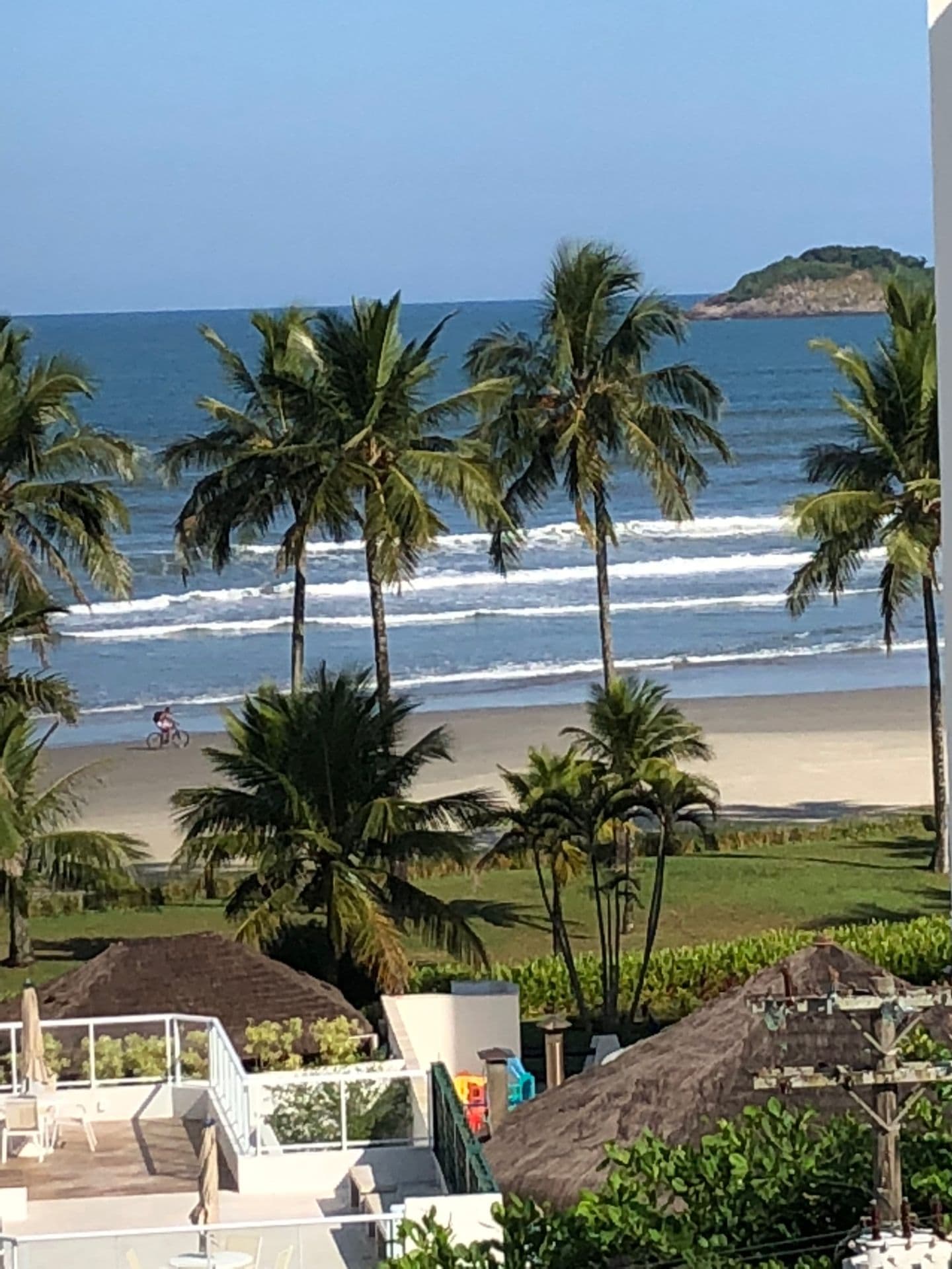 RIVIERA: Frente à Praia, Vista ao Mar, 3+1Dorms, 3Banh, 2 Gar, Varanda Gourmet, até 8Hósp – 4